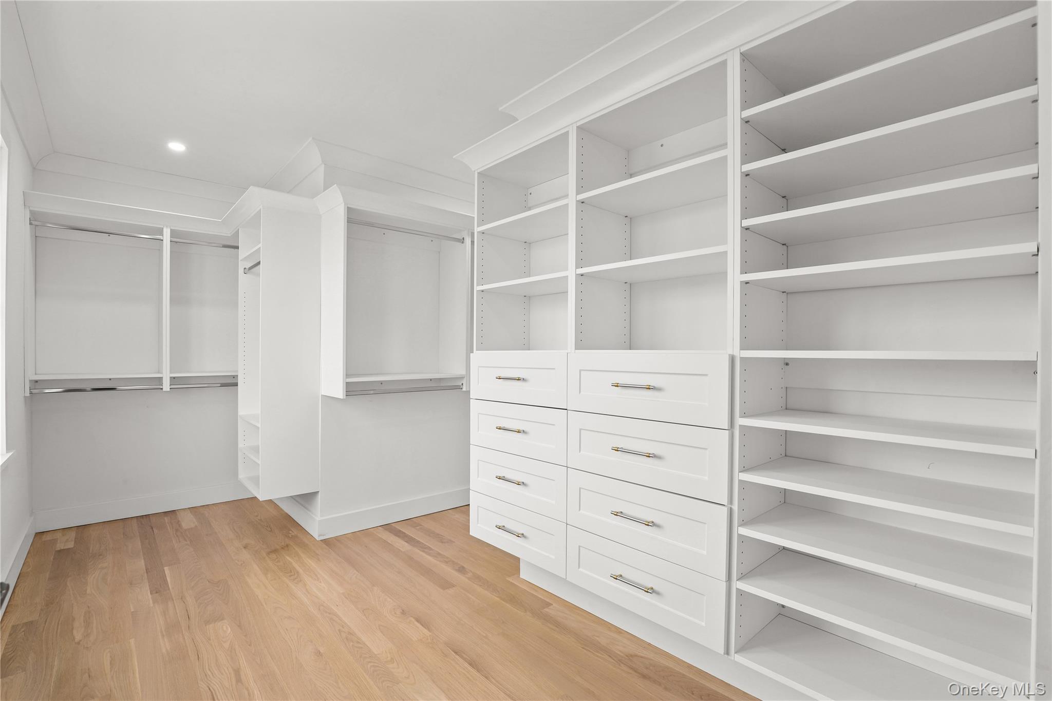 #15 photo, 20 Hilltop Drive, Port Chester , NY 10573