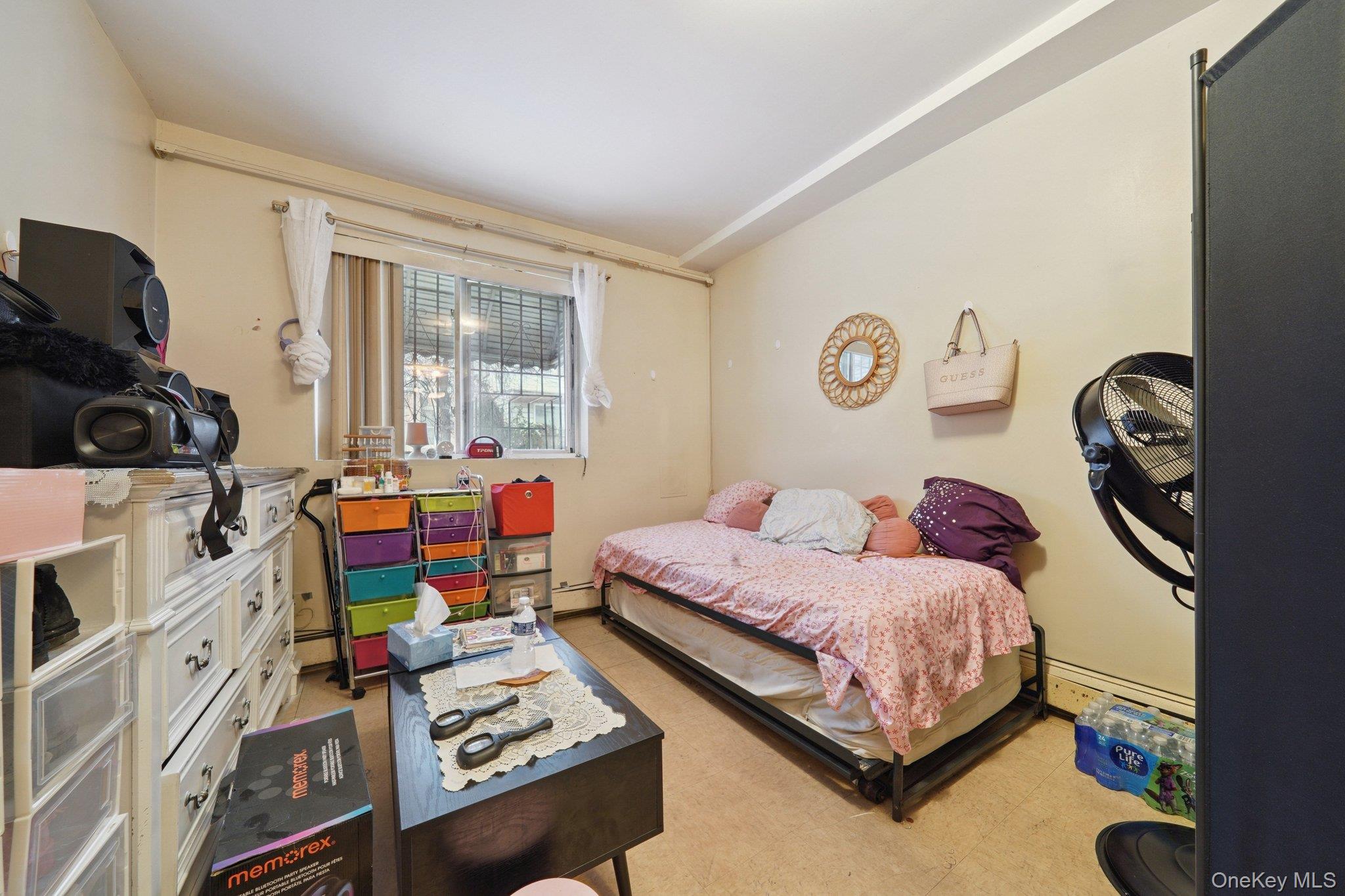 #8 photo, 831 E 221st Street, Bronx , NY 10467