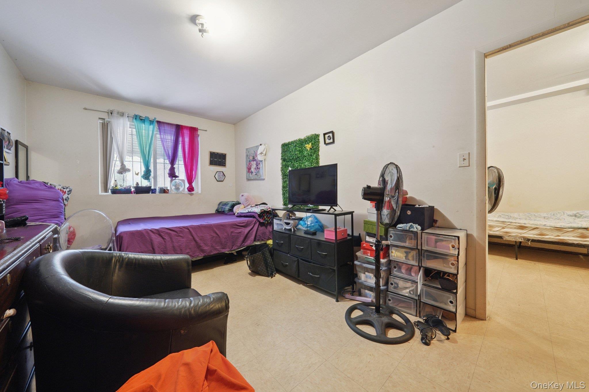 #9 photo, 831 E 221st Street, Bronx , NY 10467