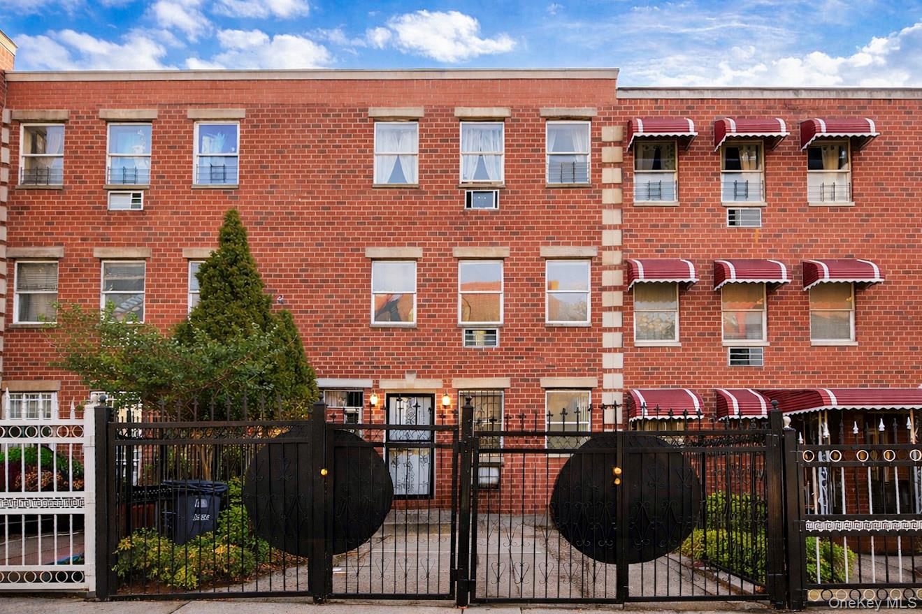 #1 photo, 2084 Davidson Avenue, Bronx , NY 10453