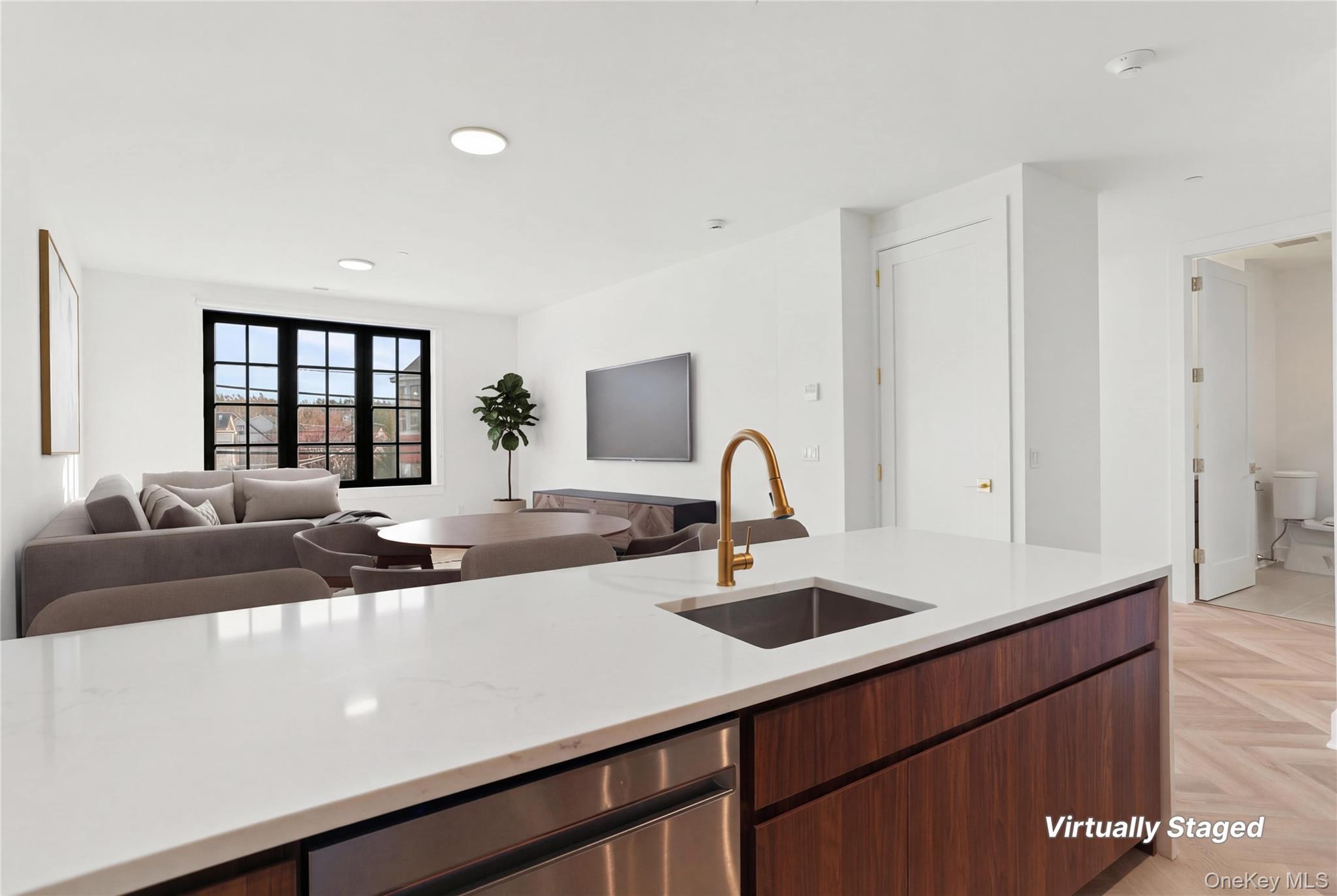 #1 photo, 100 E Putnam Avenue, Greenwich , CT 06807