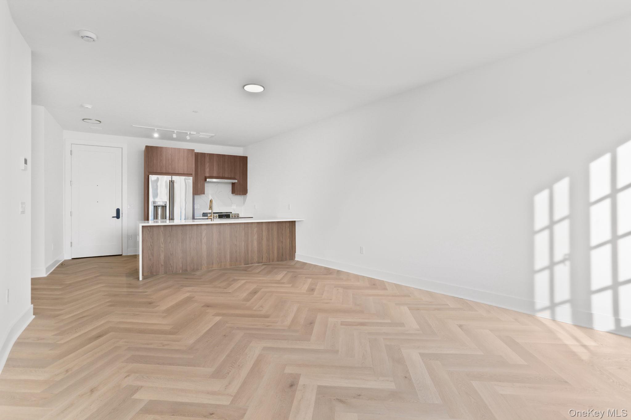 #10 photo, 100 E Putnam Avenue, Greenwich , CT 06807