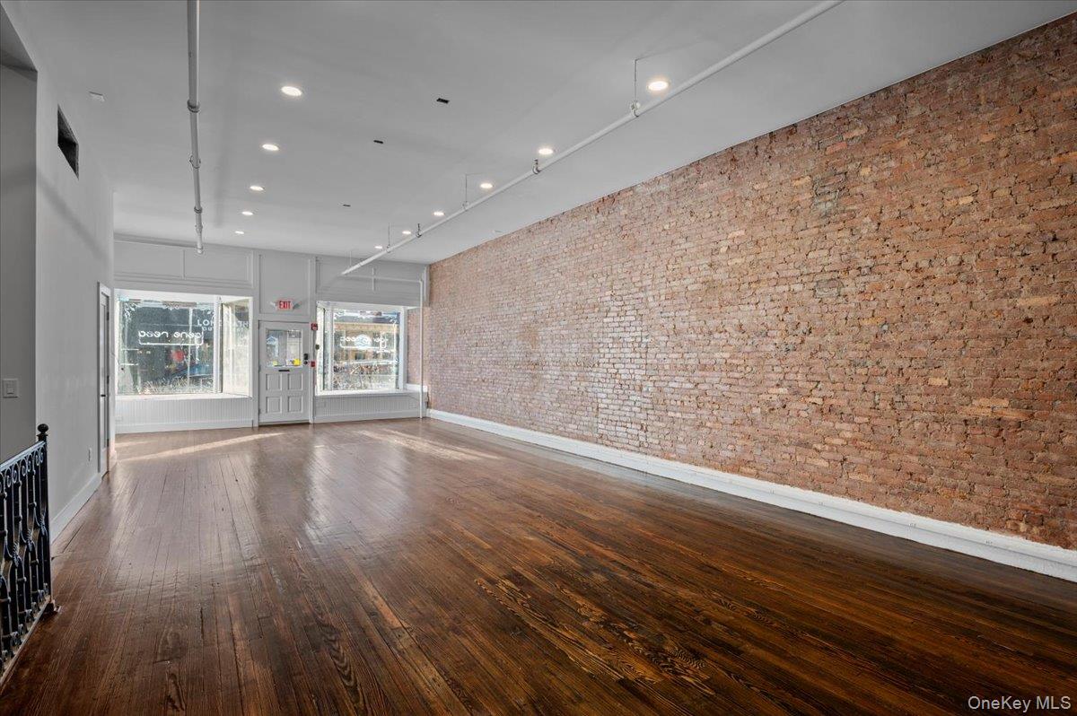 #10 photo, 74 S Broadway, Nyack , NY 10960