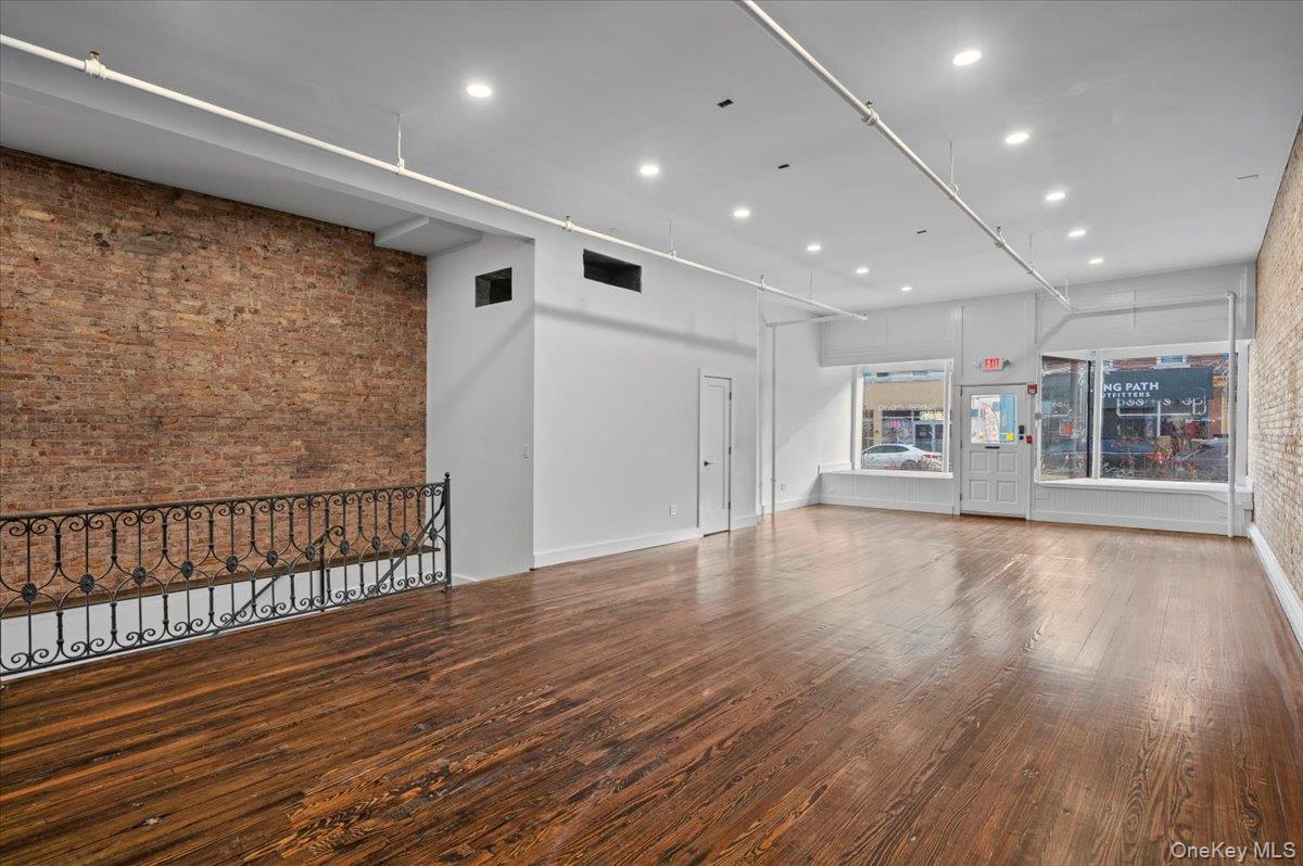 #8 photo, 74 S Broadway, Nyack , NY 10960