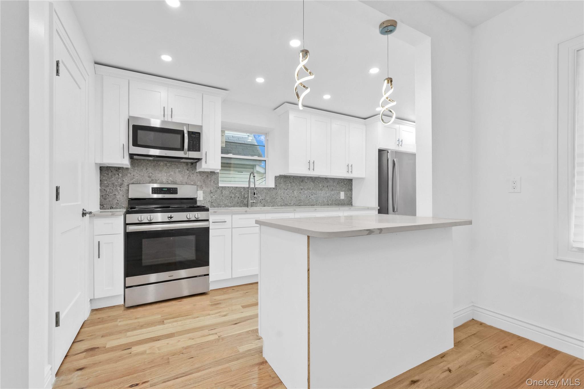 #10 photo, 21432 112th Road, Queens Village South , NY 11429