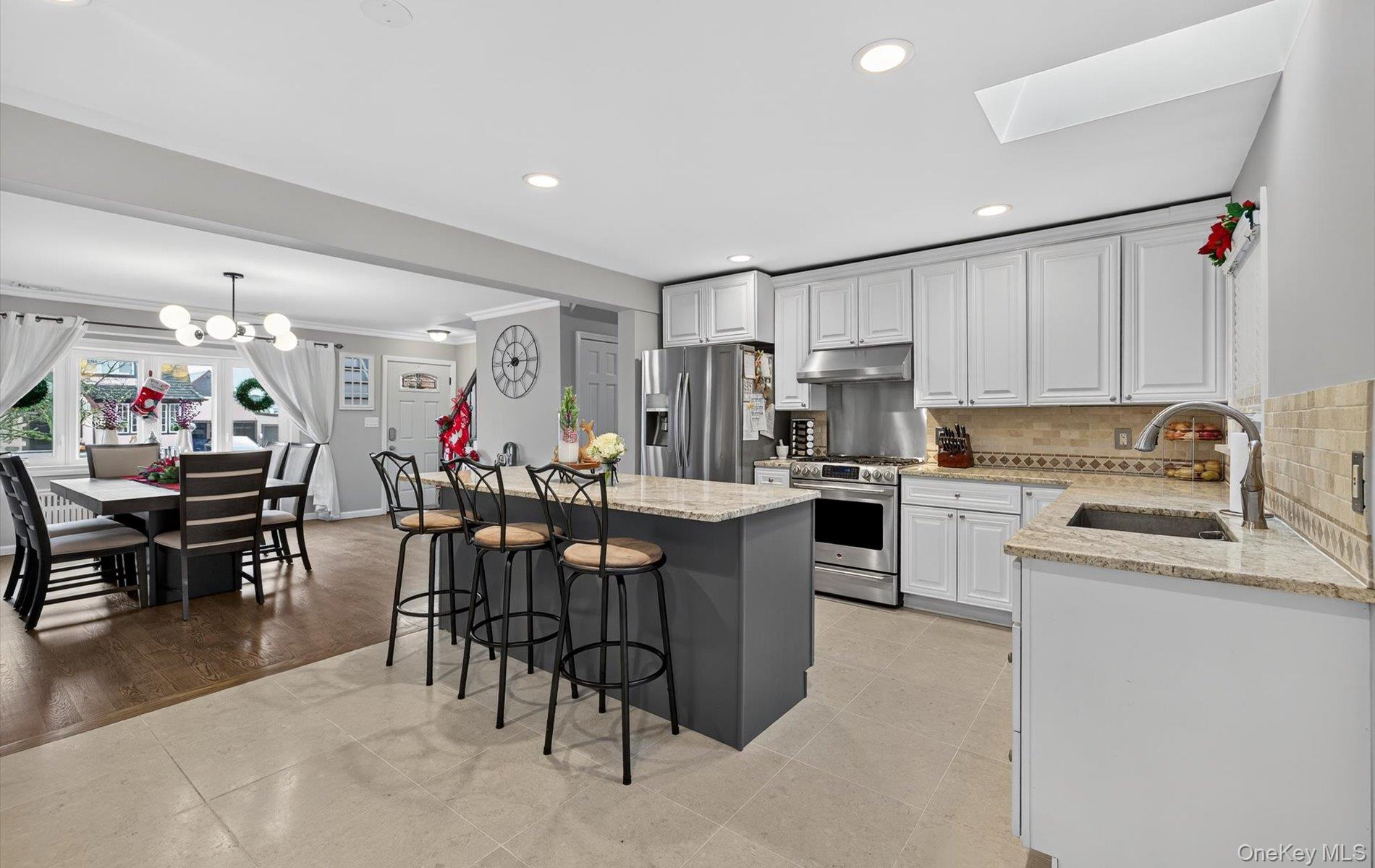 #1 photo, 54 W 2nd Street, Freeport , NY 11520