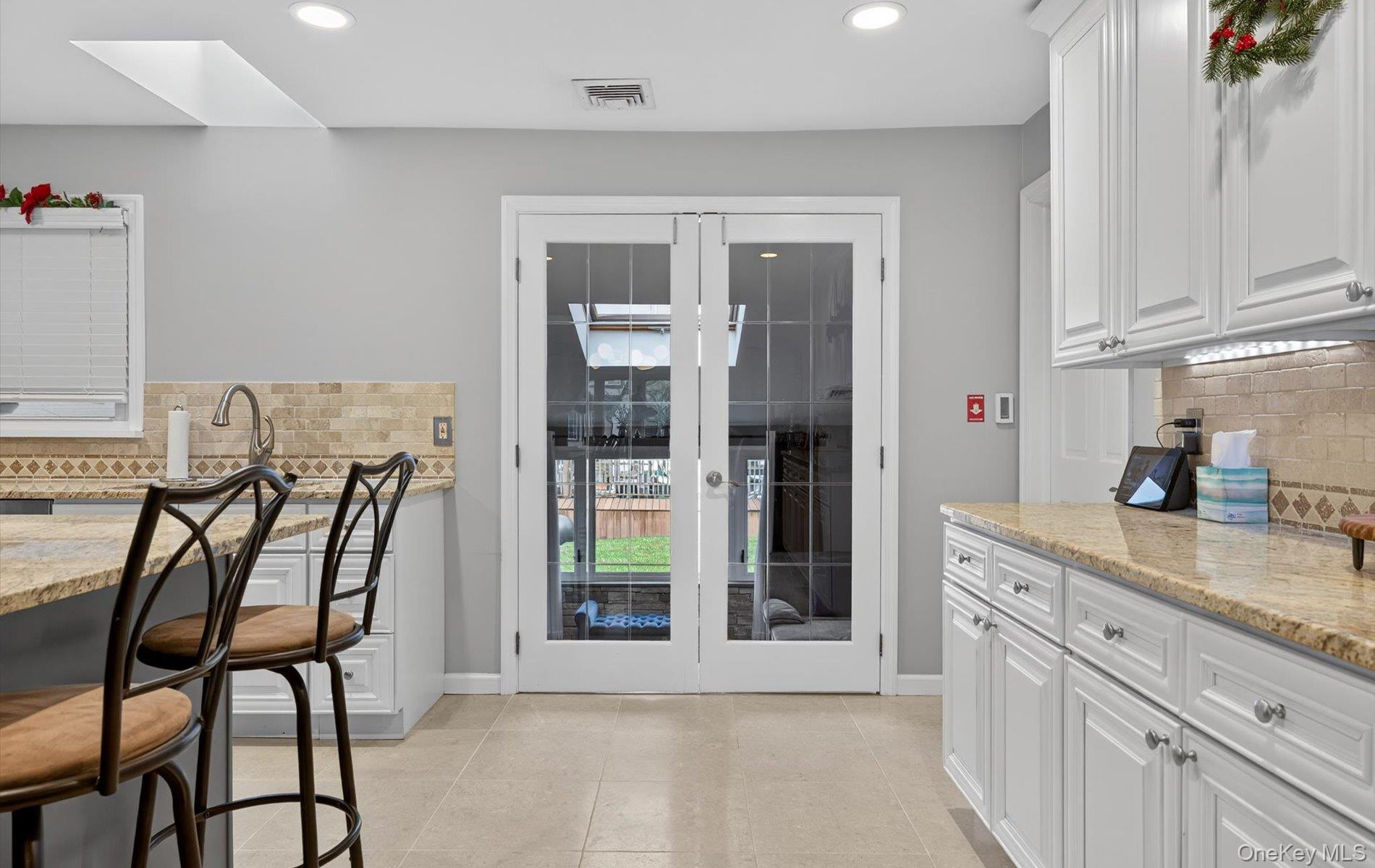 #14 photo, 54 W 2nd Street, Freeport , NY 11520