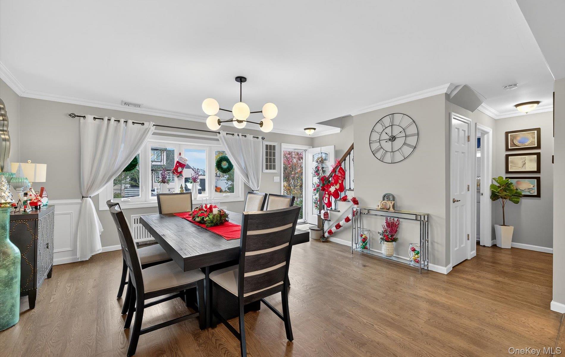 #6 photo, 54 W 2nd Street, Freeport , NY 11520