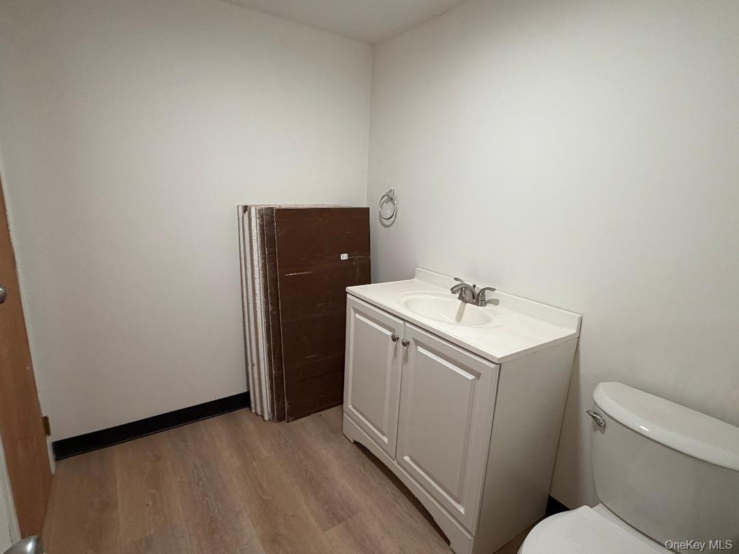 #10 photo, 111 Rocky Point Road, 롱 아일랜드 Middle Island , NY 11953