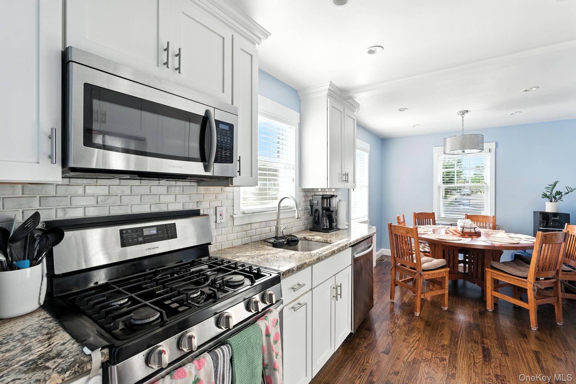 #4 photo, 40 Hendrickson Avenue, Lynbrook , NY 11563