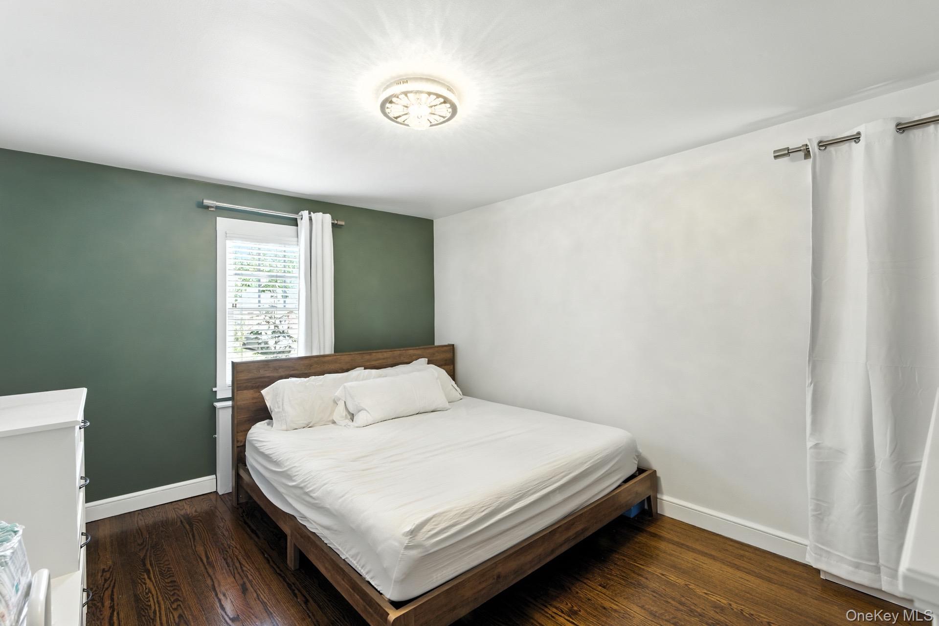 #9 photo, 40 Hendrickson Avenue, Lynbrook , NY 11563