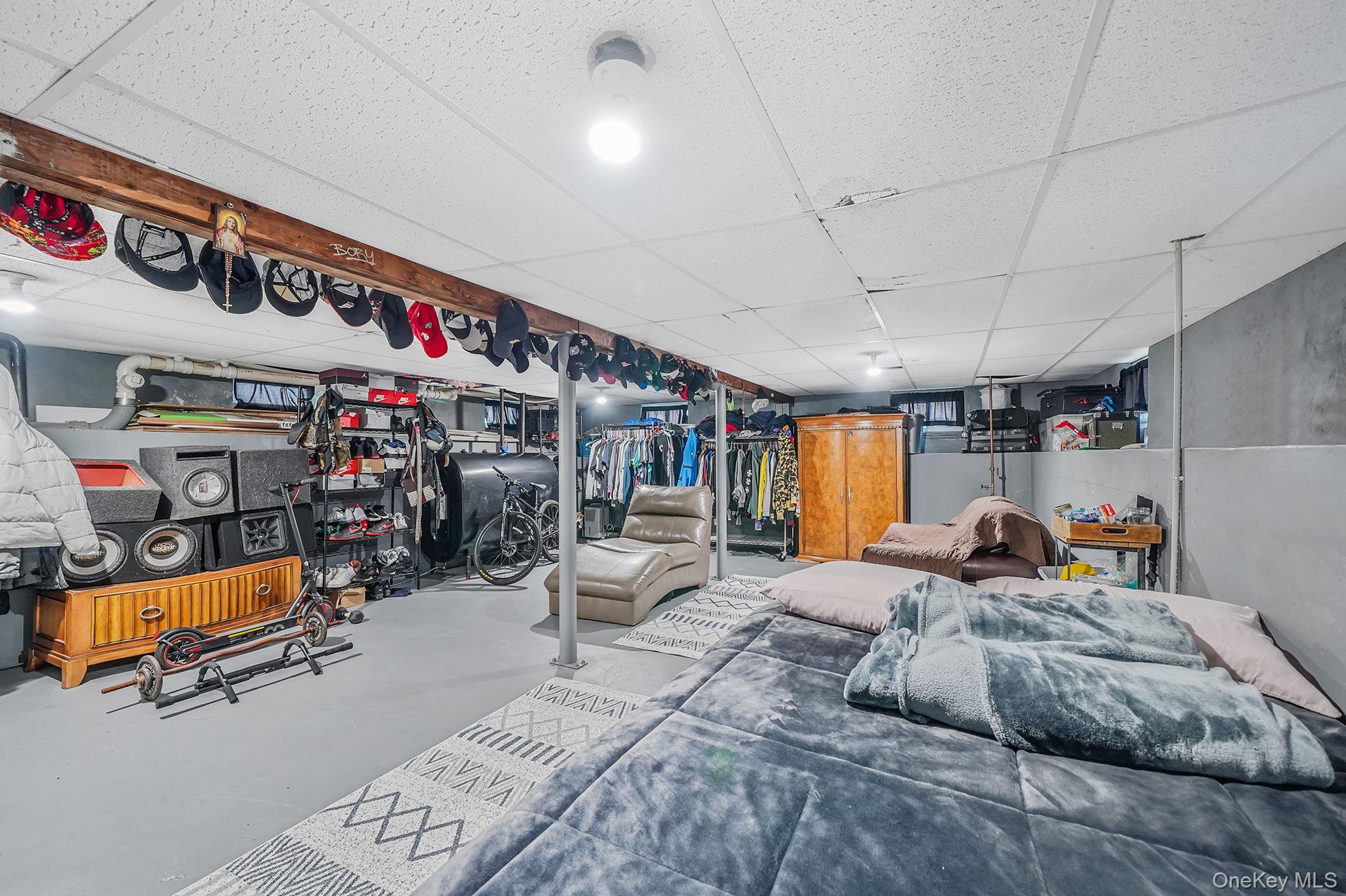 #20 photo, 26 Neptune Road, سوفولك Rocky Point , NY 11778