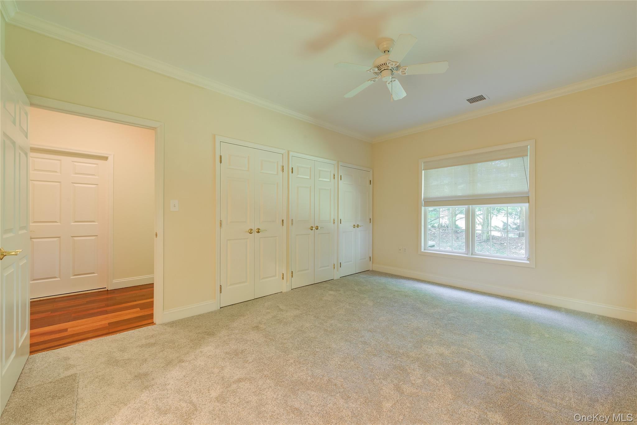 #12 photo, 115 Pondview Drive, पोर्ट वॉशिंगटन Port Washington , NY 11050