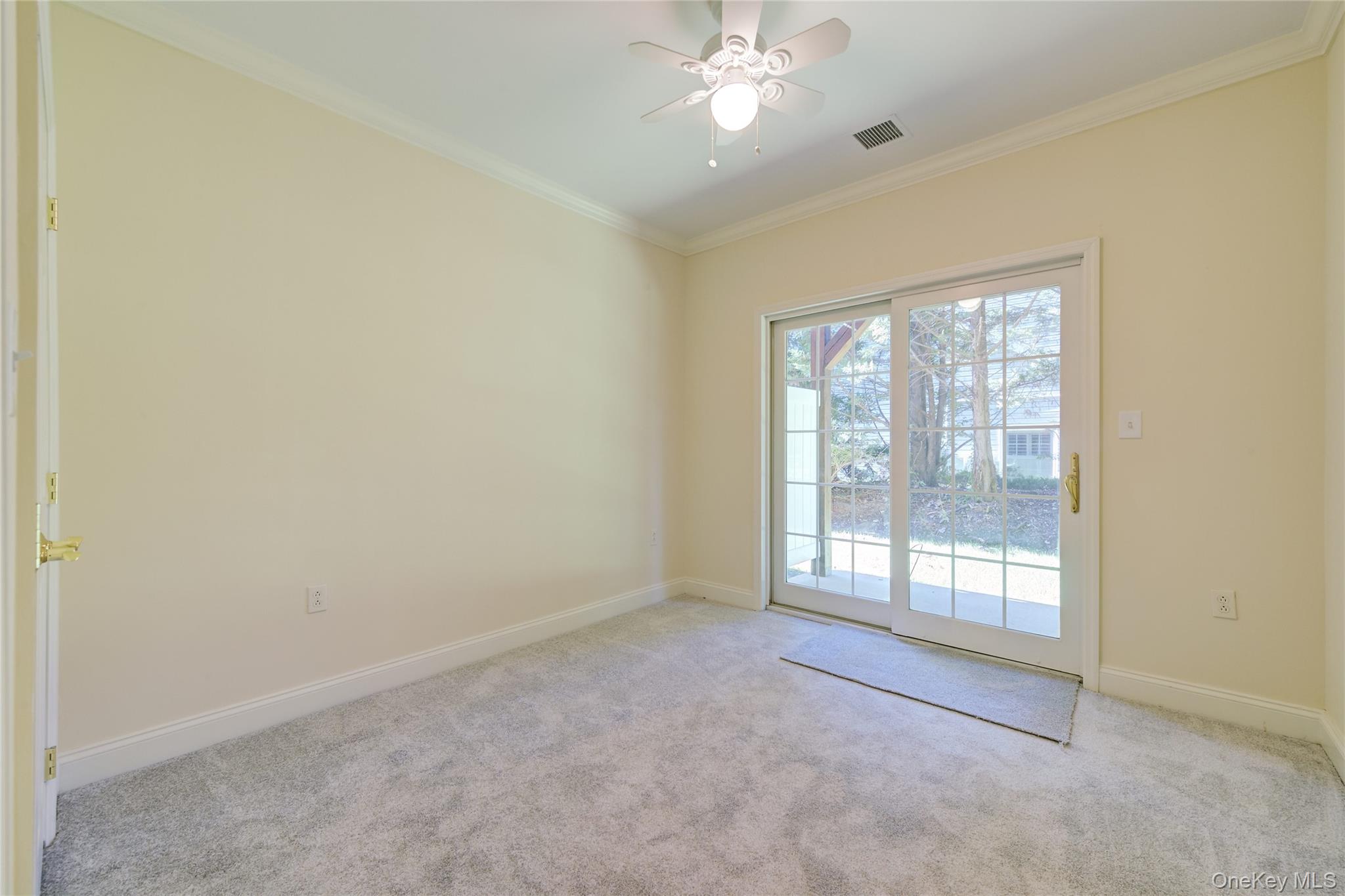 #14 photo, 115 Pondview Drive, पोर्ट वॉशिंगटन Port Washington , NY 11050