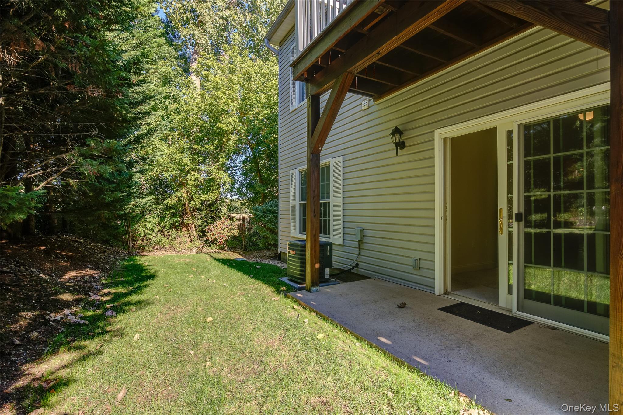 #17 photo, 115 Pondview Drive, पोर्ट वॉशिंगटन Port Washington , NY 11050