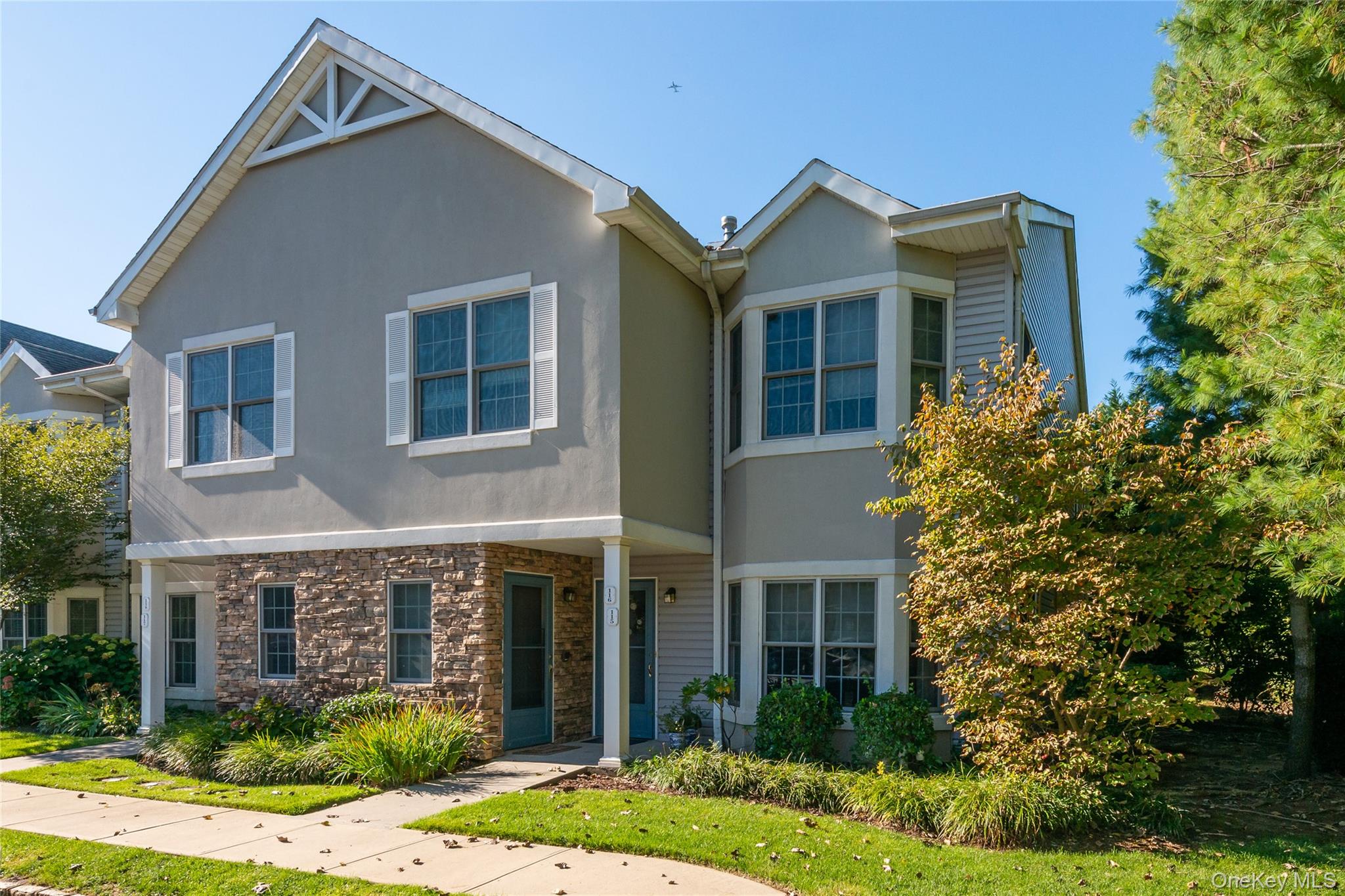 #2 photo, 115 Pondview Drive, पोर्ट वॉशिंगटन Port Washington , NY 11050