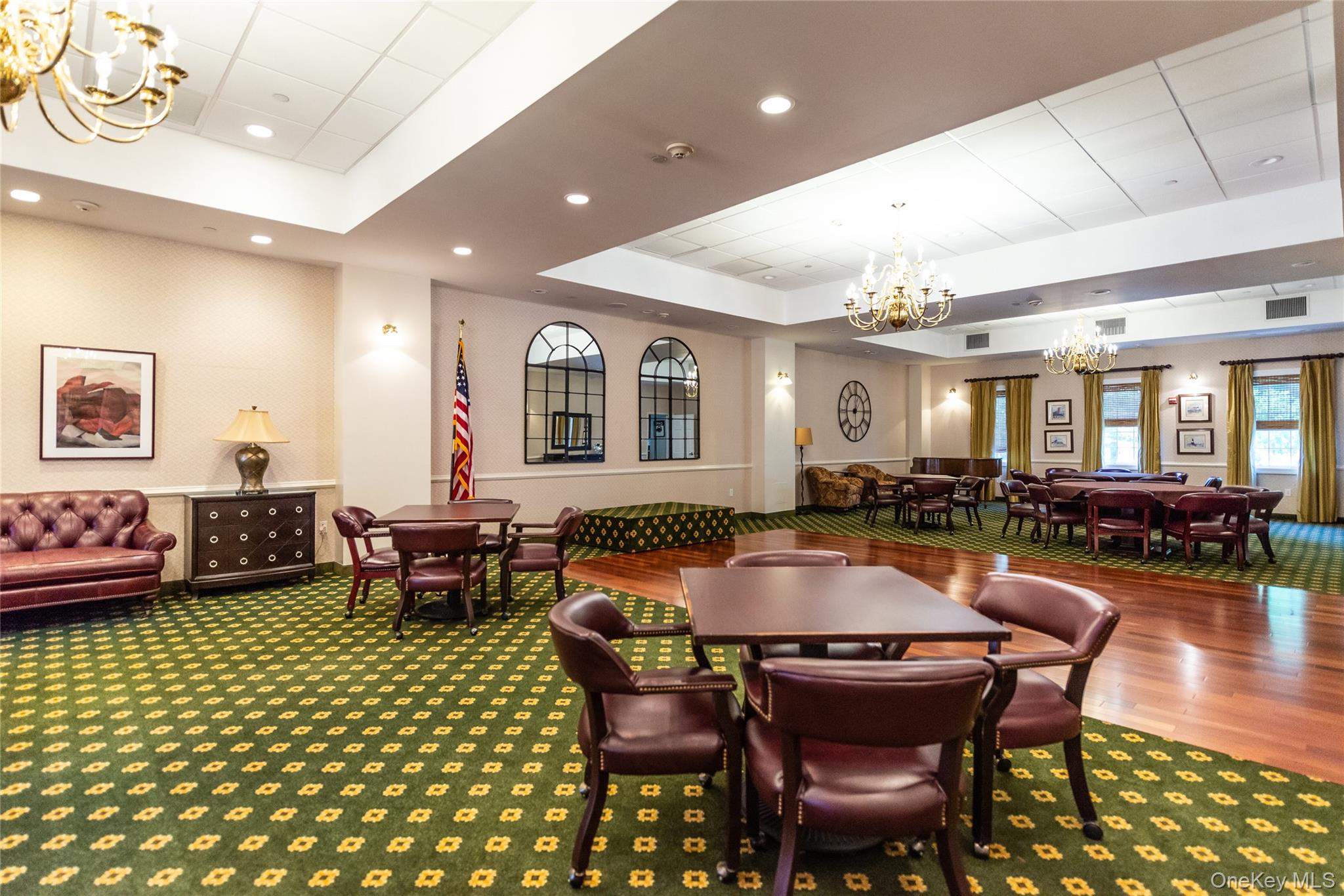 #20 photo, 115 Pondview Drive, पोर्ट वॉशिंगटन Port Washington , NY 11050