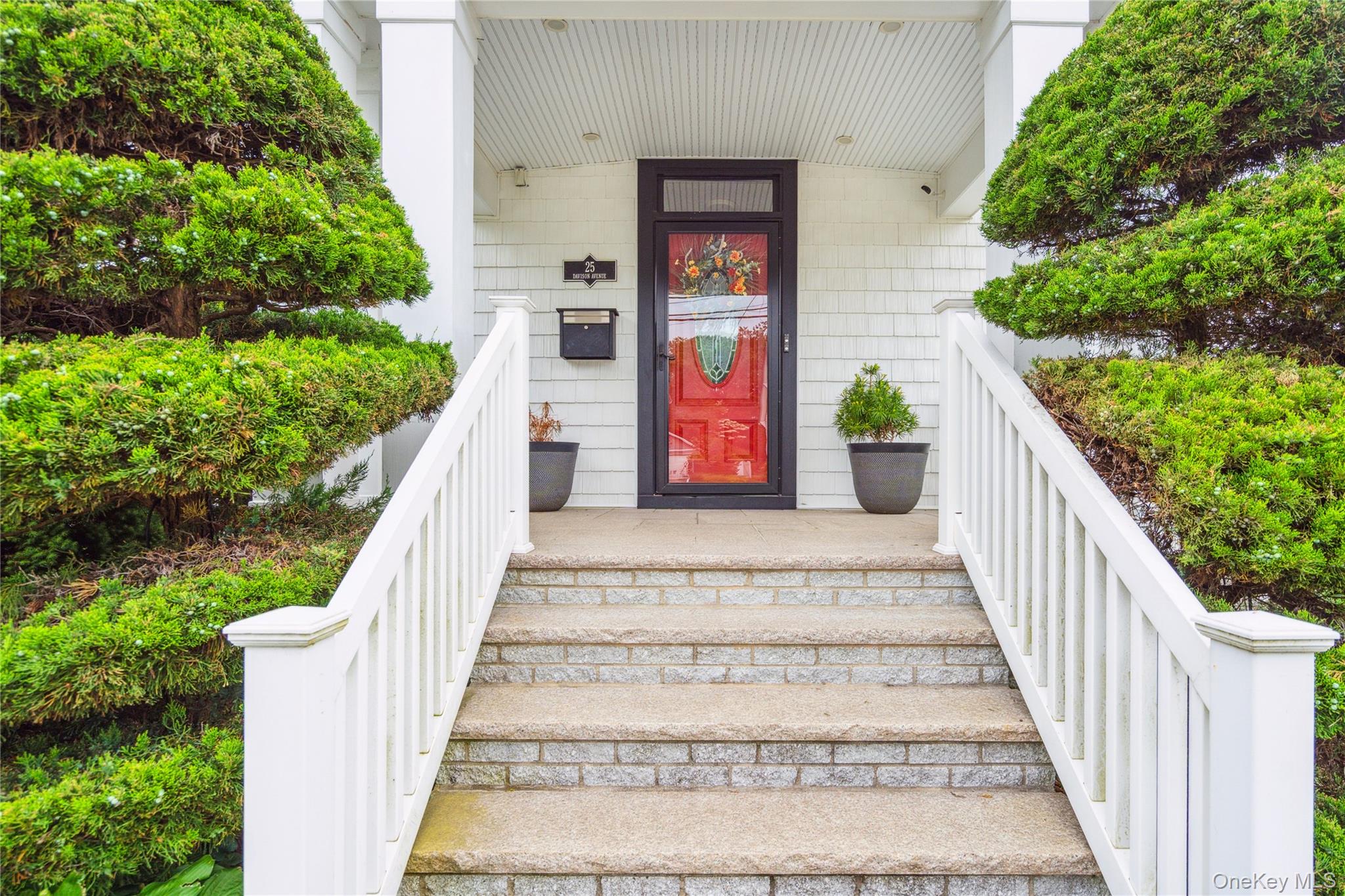 #2 photo, 25 Davison Avenue, East Rockaway , NY 11518