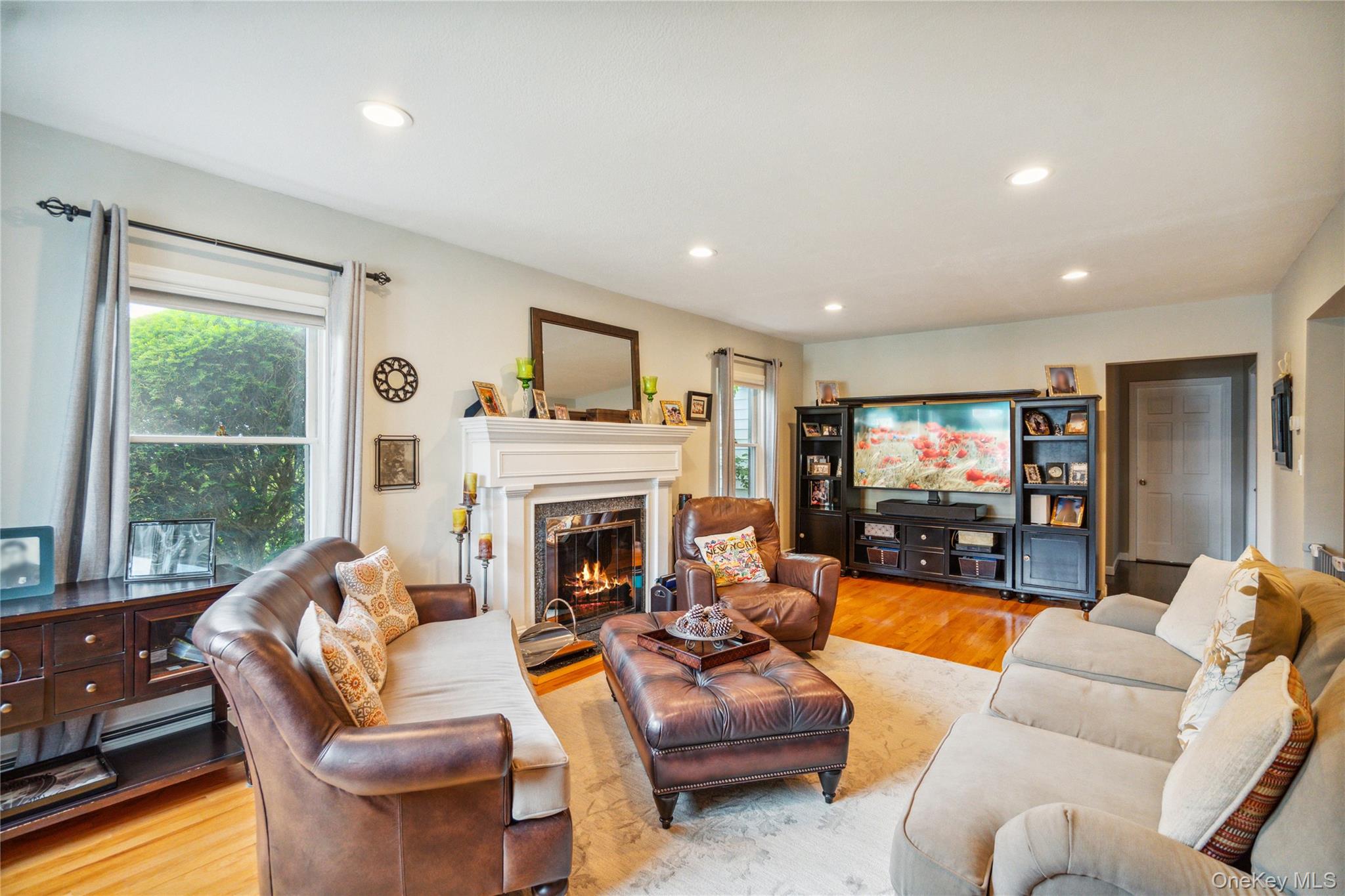 #3 photo, 25 Davison Avenue, East Rockaway , NY 11518