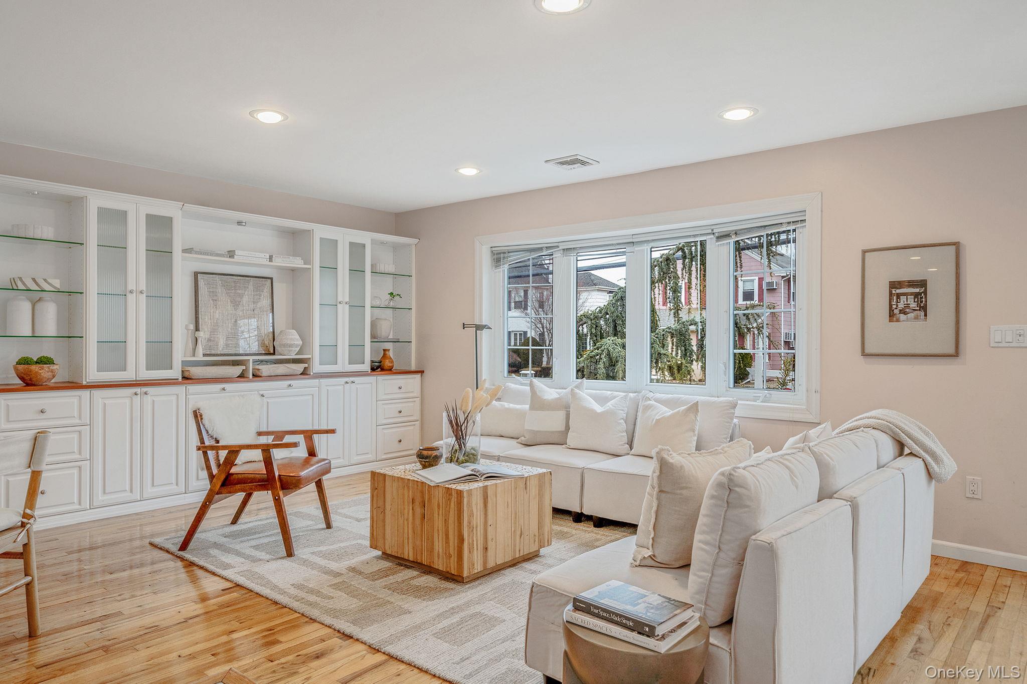 #7 photo, 137 Charles Street, Lynbrook , NY 11563