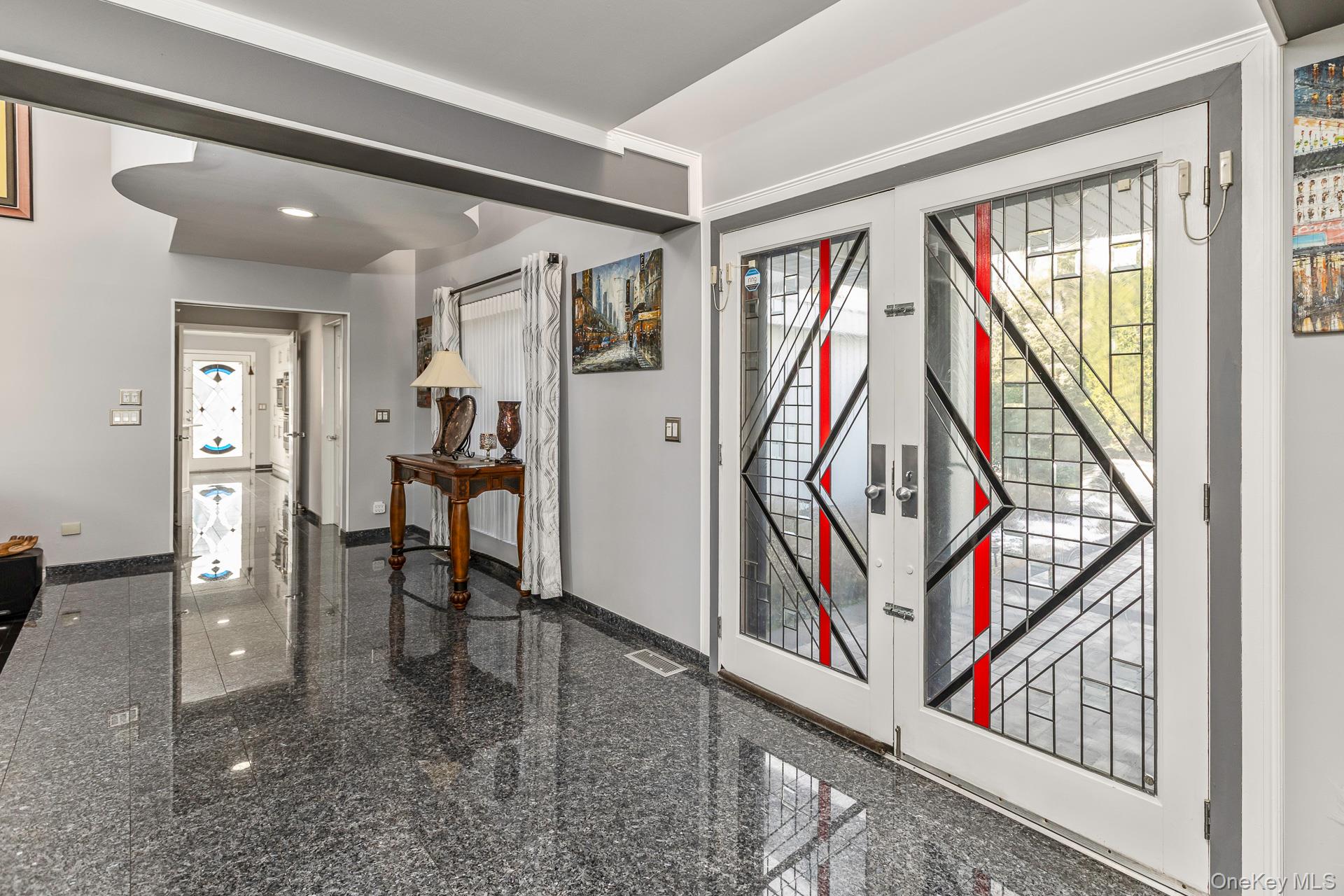 #20 photo, 83 Cliff Road, Port Jefferson , NY 11777