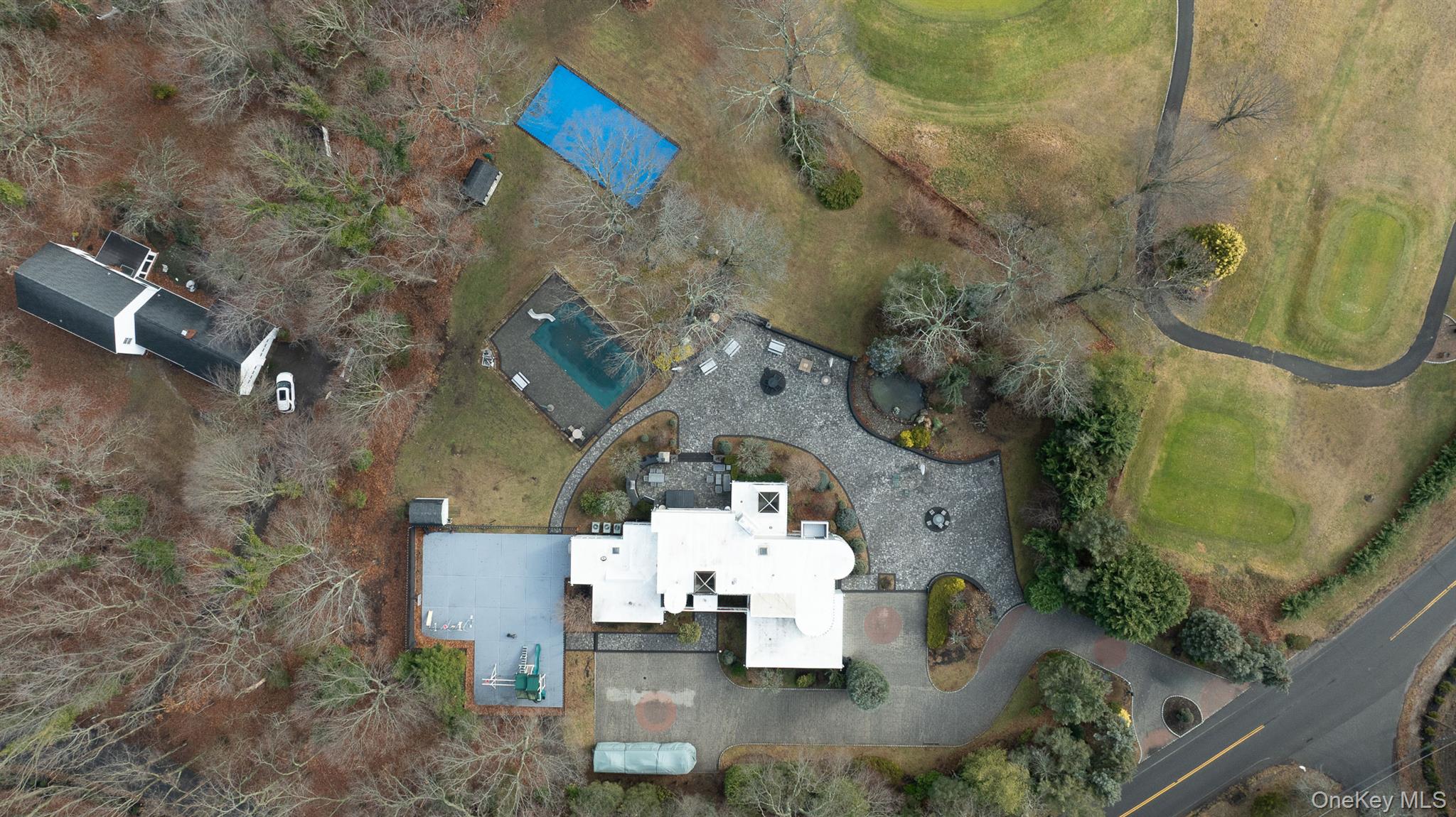 #3 photo, 83 Cliff Road, Port Jefferson , NY 11777