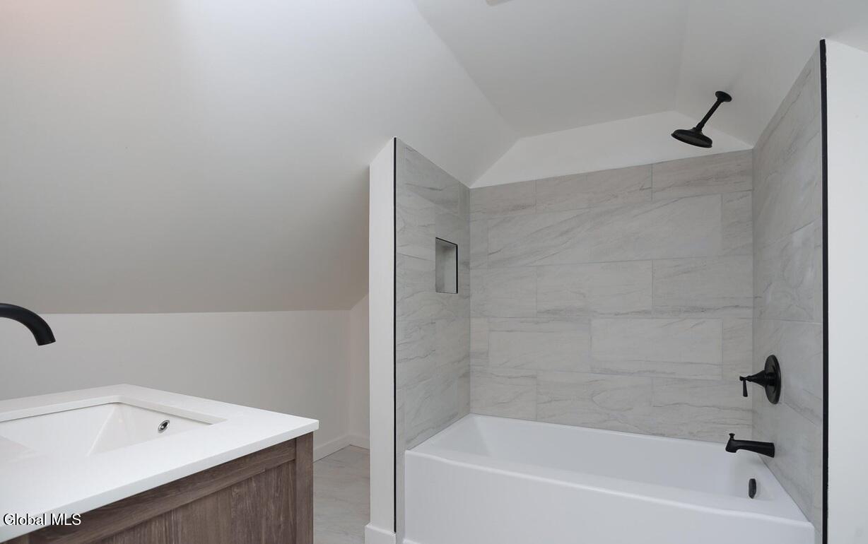 #31 photo, 1538 Nott Street, Schenectady , NY 12308