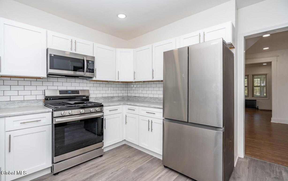 #8 photo, 1538 Nott Street, Schenectady , NY 12308