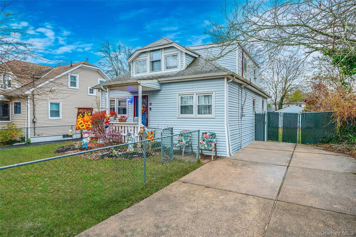 #1 photo, 21 S Summit Avenue, Patchogue , NY 11772