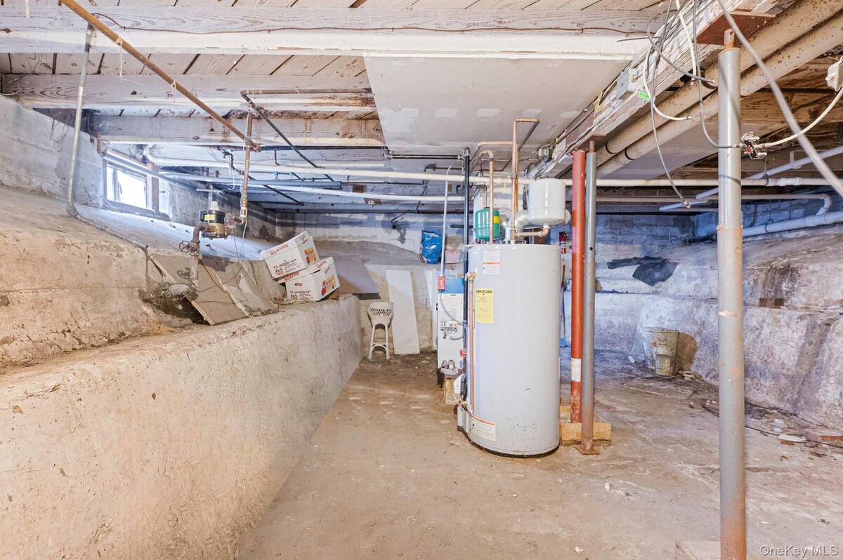 #20 photo, 21 S Summit Avenue, Patchogue , NY 11772