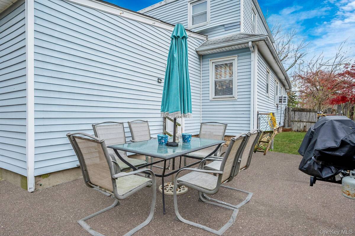 #25 photo, 21 S Summit Avenue, Patchogue , NY 11772