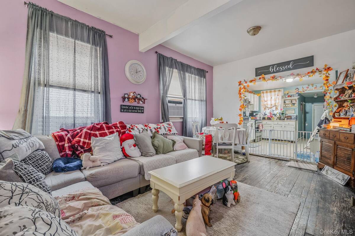 #7 photo, 21 S Summit Avenue, Patchogue , NY 11772