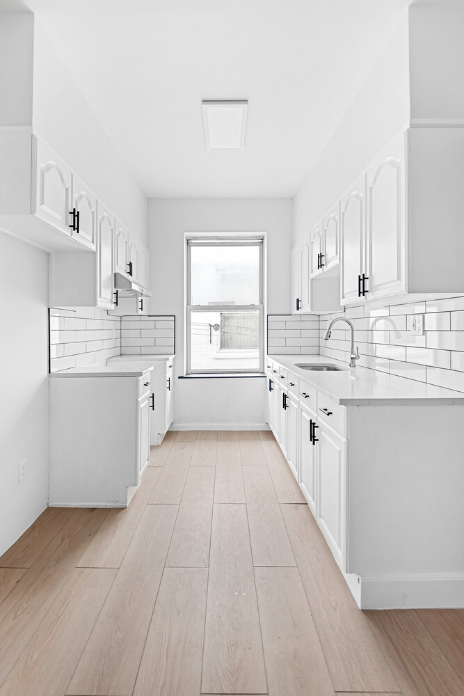 #2 photo, 2137 E 1ST Street, Gravesend , NY 11223