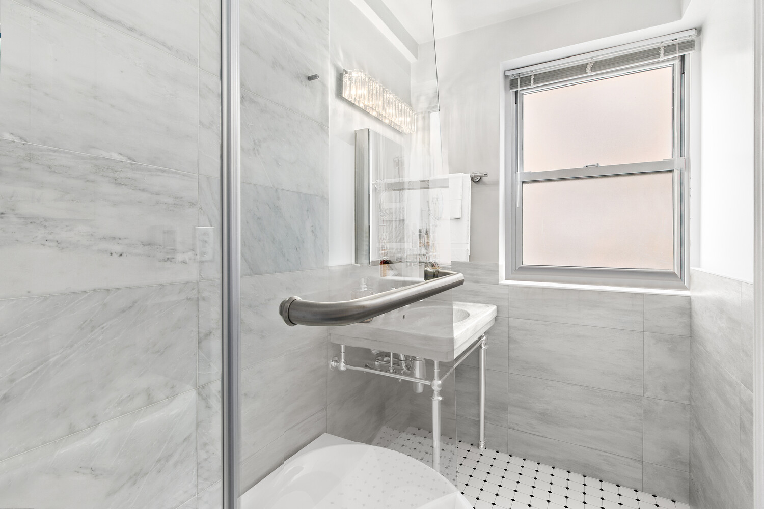 #5 photo, 433 E 51ST Street, Beekman , NY 10022