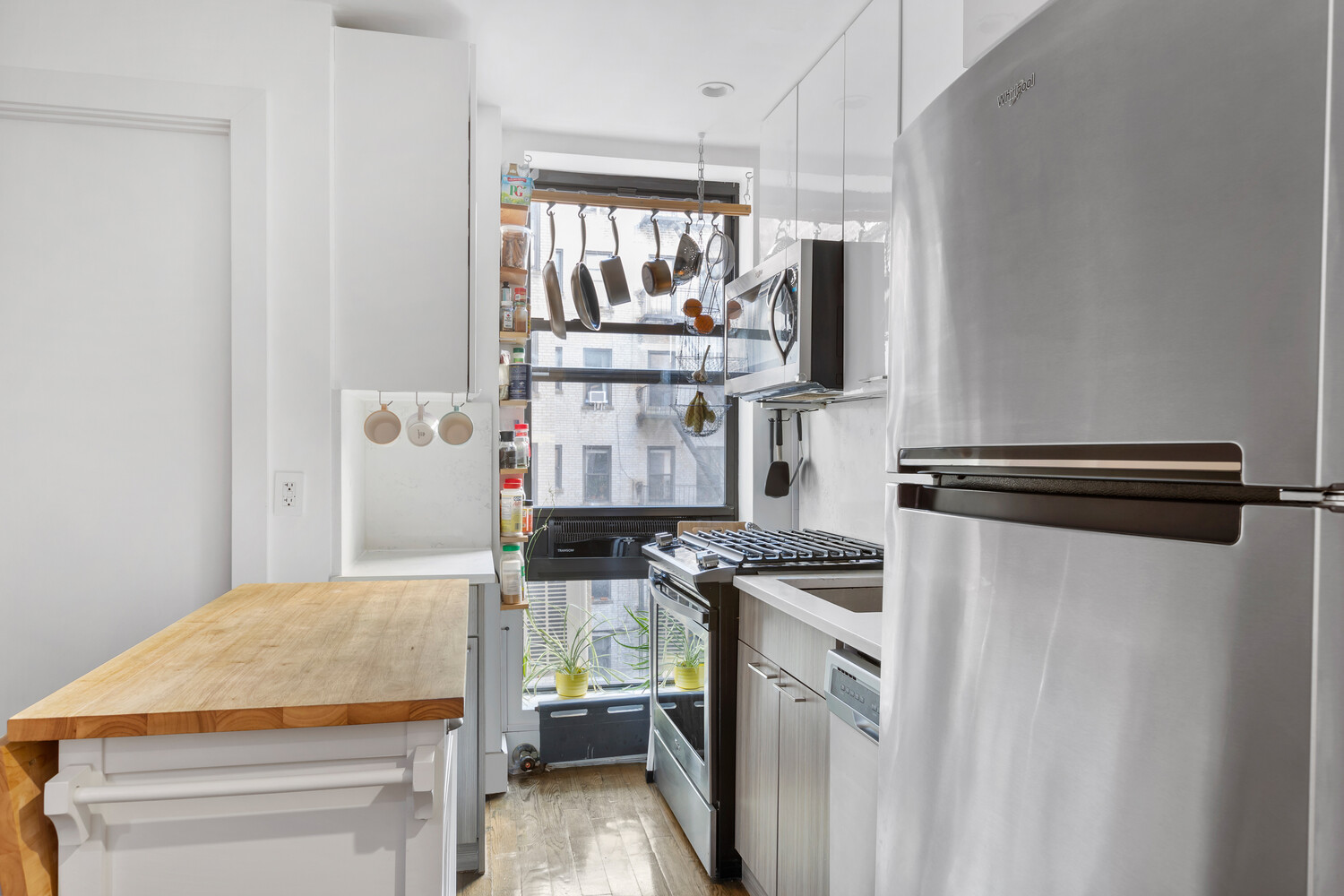 #4 photo, 61 MARTENSE Street, Flatbush , NY 11226