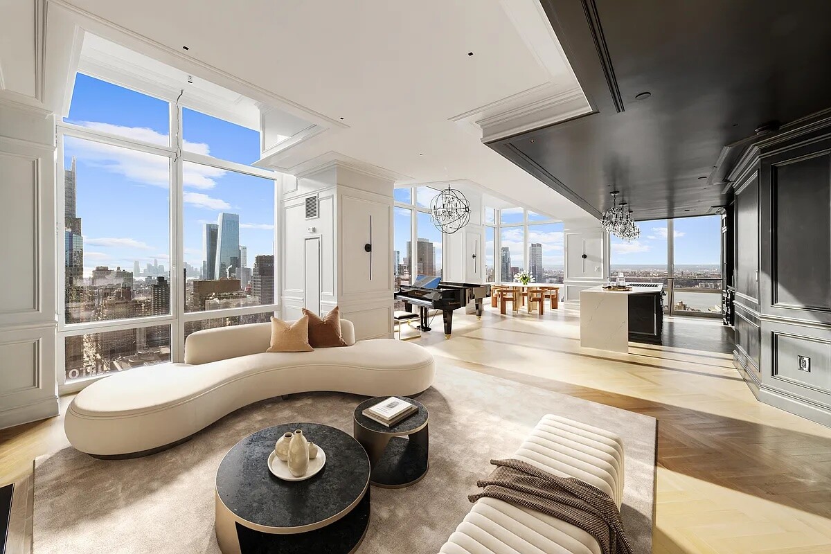 #1 photo, New York City, Midtown , NY 10036