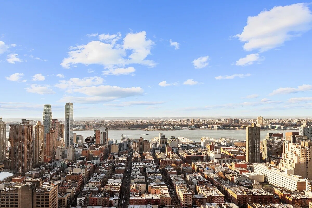 #13 photo, New York City, Midtown , NY 10036