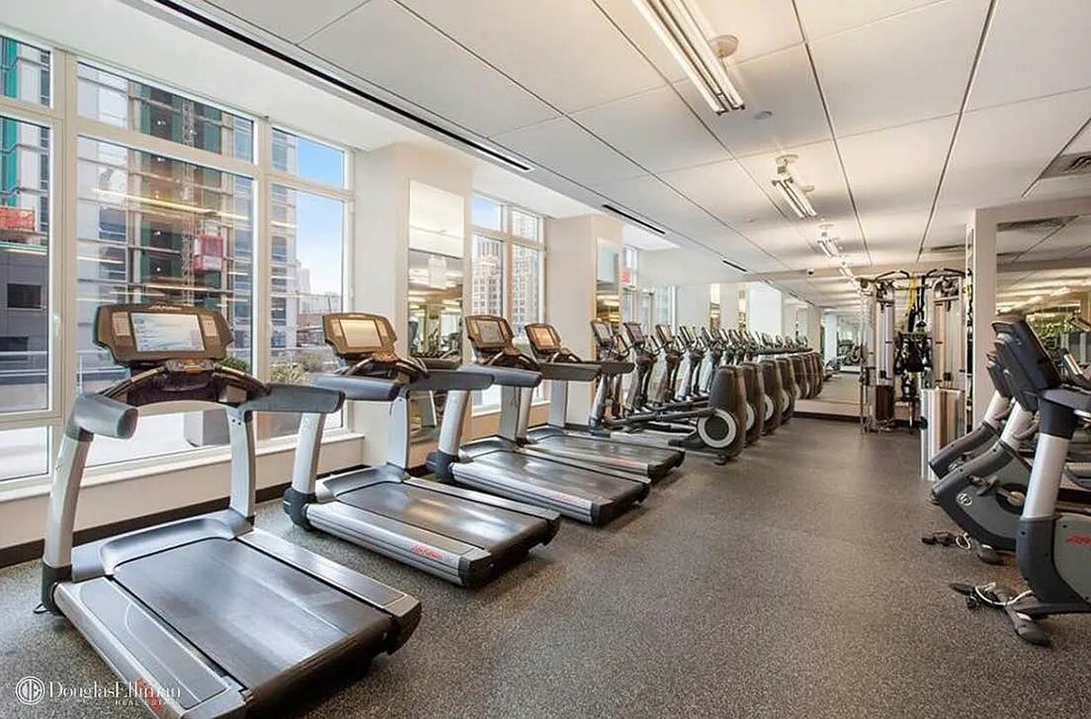 #17 photo, New York City, Midtown , NY 10036