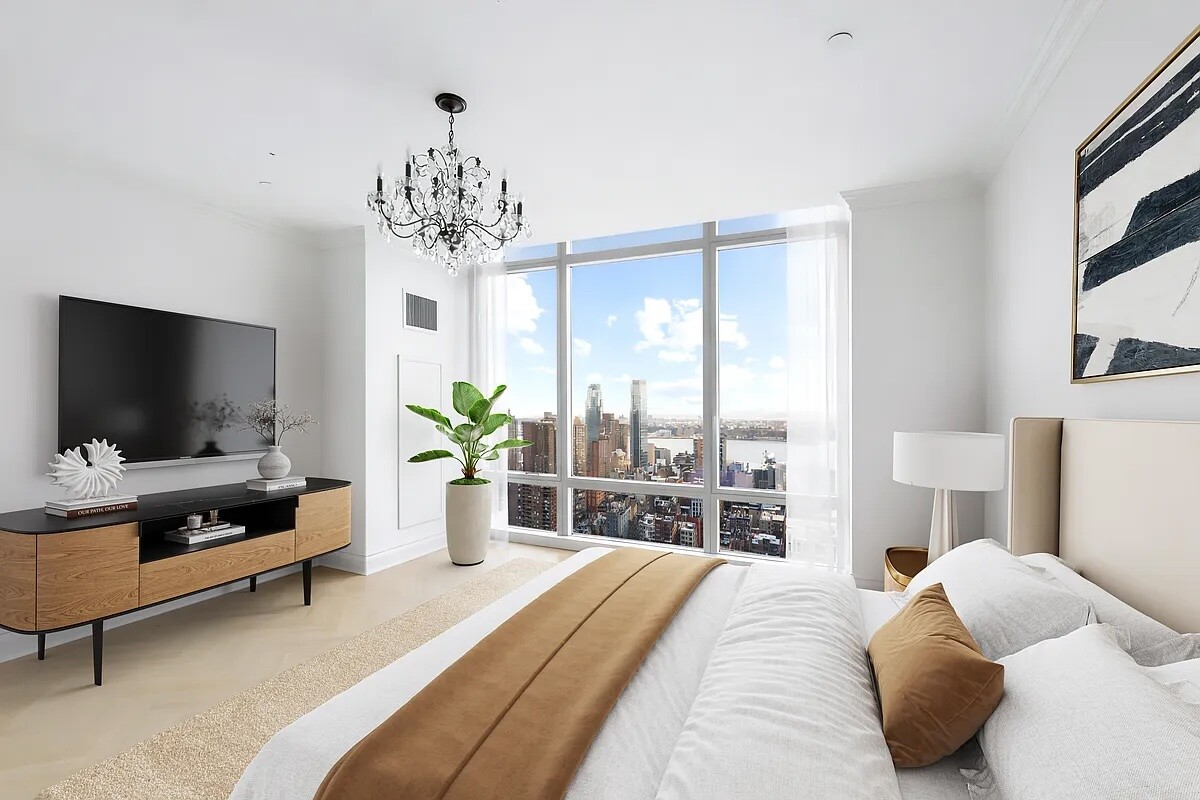 #5 photo, New York City, Midtown , NY 10036