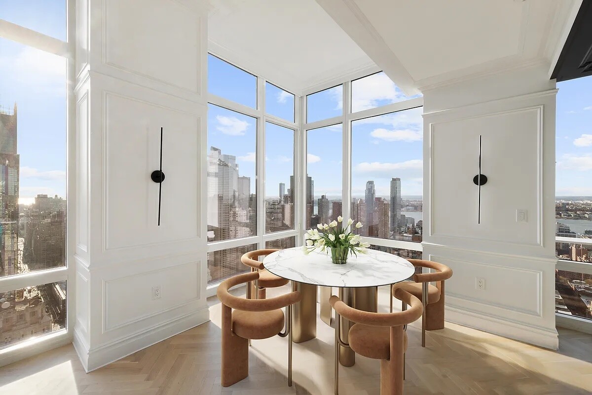 #9 photo, New York City, Midtown , NY 10036