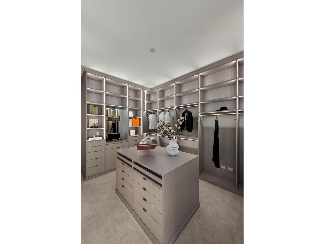 #21 photo, 390 W END Avenue, Upper West Side , NY 10024