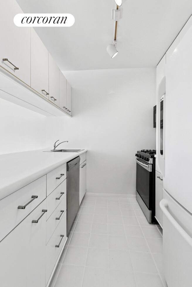 #11 photo, New York City, मैनहटन Hell's Kitchen , NY 10019