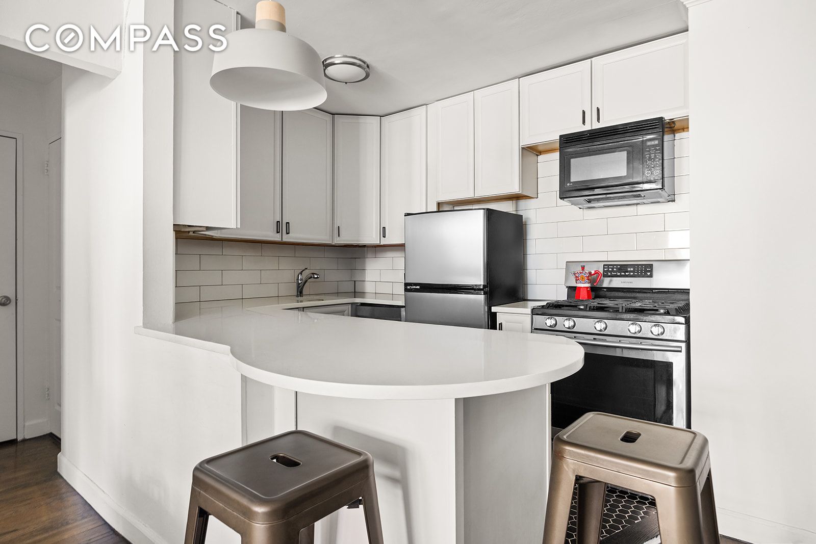 #6 photo, 336 E 50th Street, मैनहटन Midtown East , NY 10022