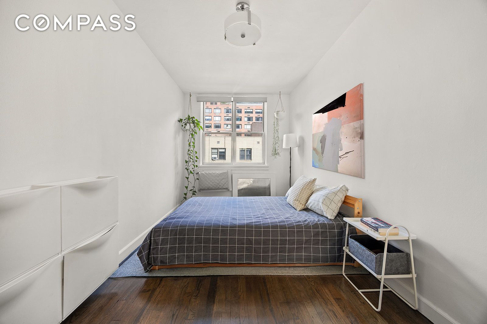 #7 photo, 336 E 50th Street, मैनहटन Midtown East , NY 10022