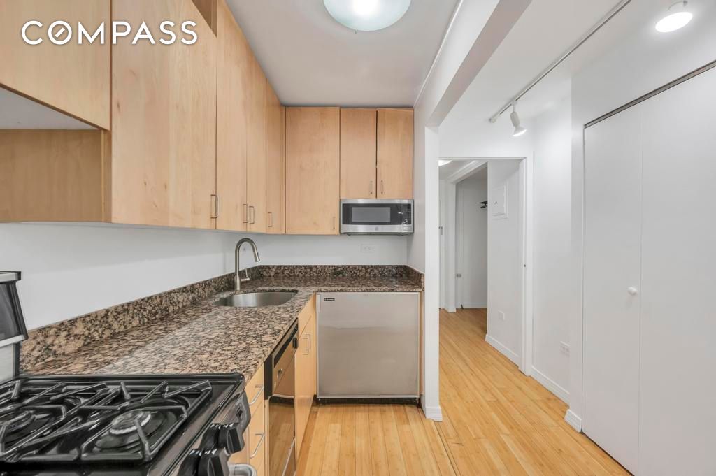 #6 photo, New York City, West Village , NY 10011