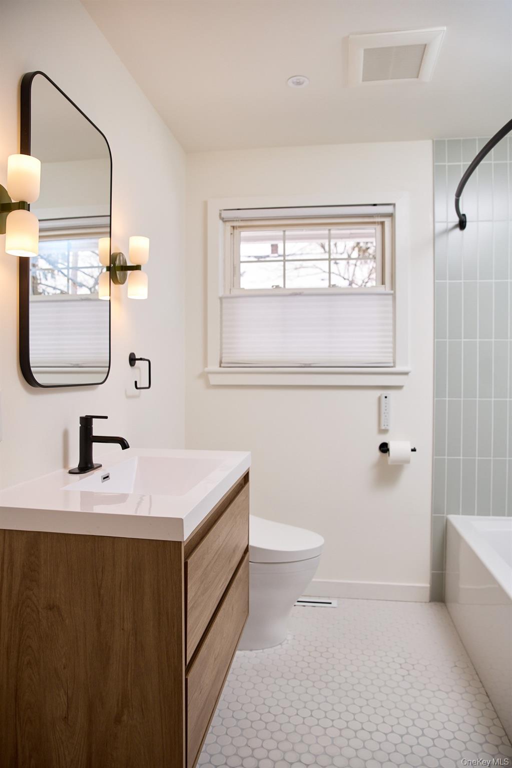 #15 photo, 25 John Street, New Paltz , NY 12561