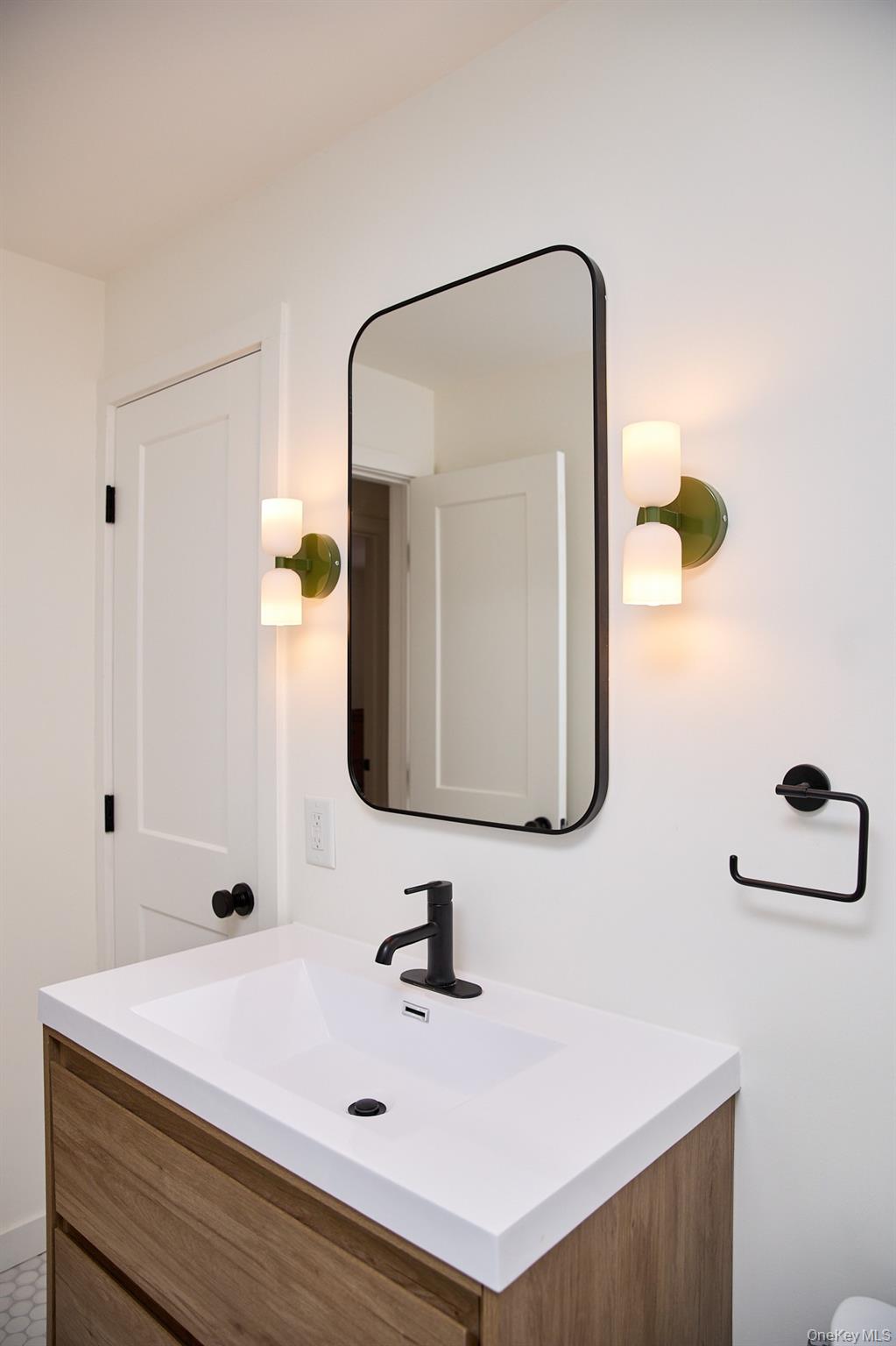 #16 photo, 25 John Street, New Paltz , NY 12561