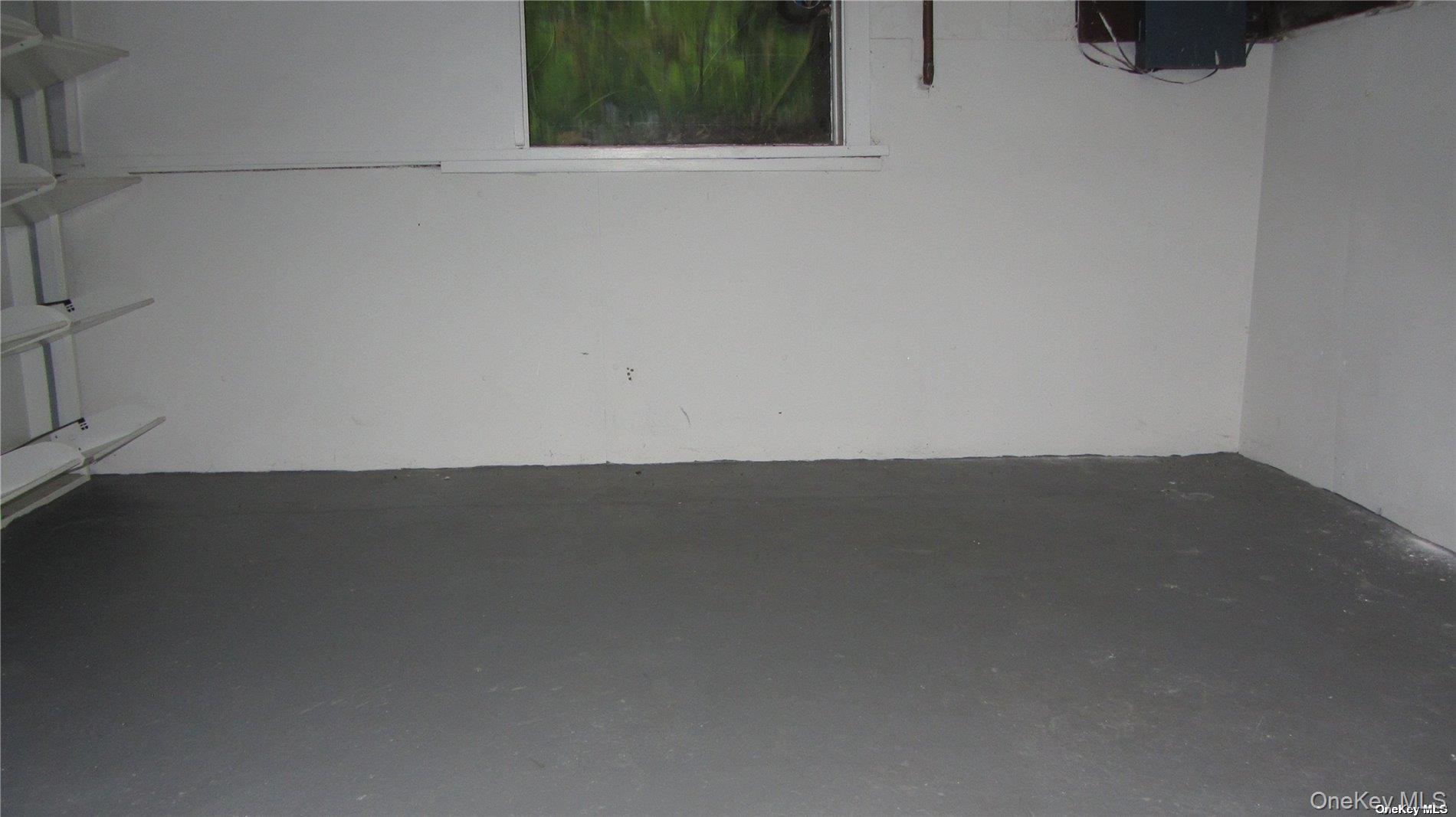 #15 photo, 100 Hicks Lane, Great Neck , NY 11024