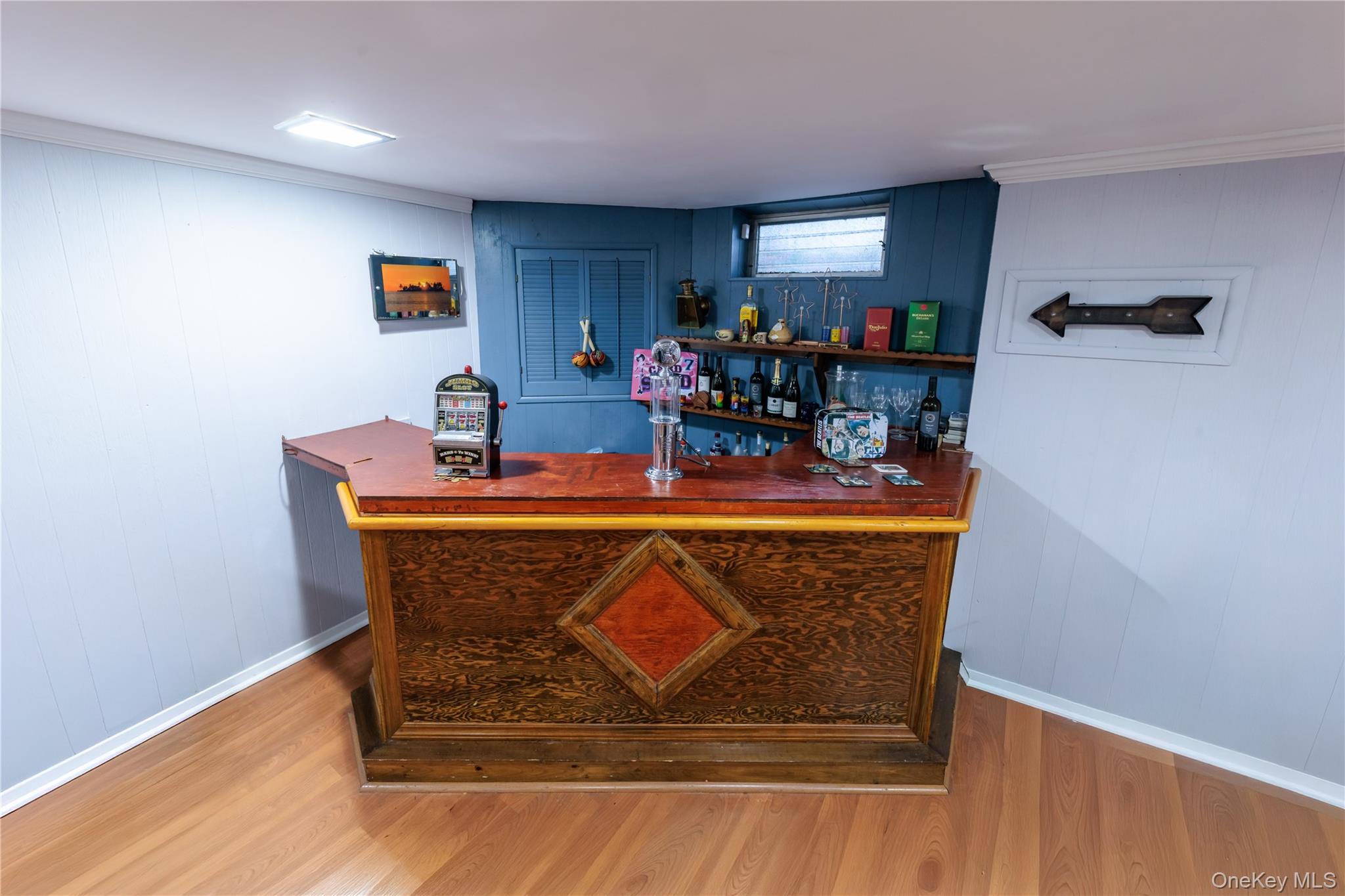 #10 photo, 678 Front Street, नासाउ काउंटी Hempstead , NY 11550