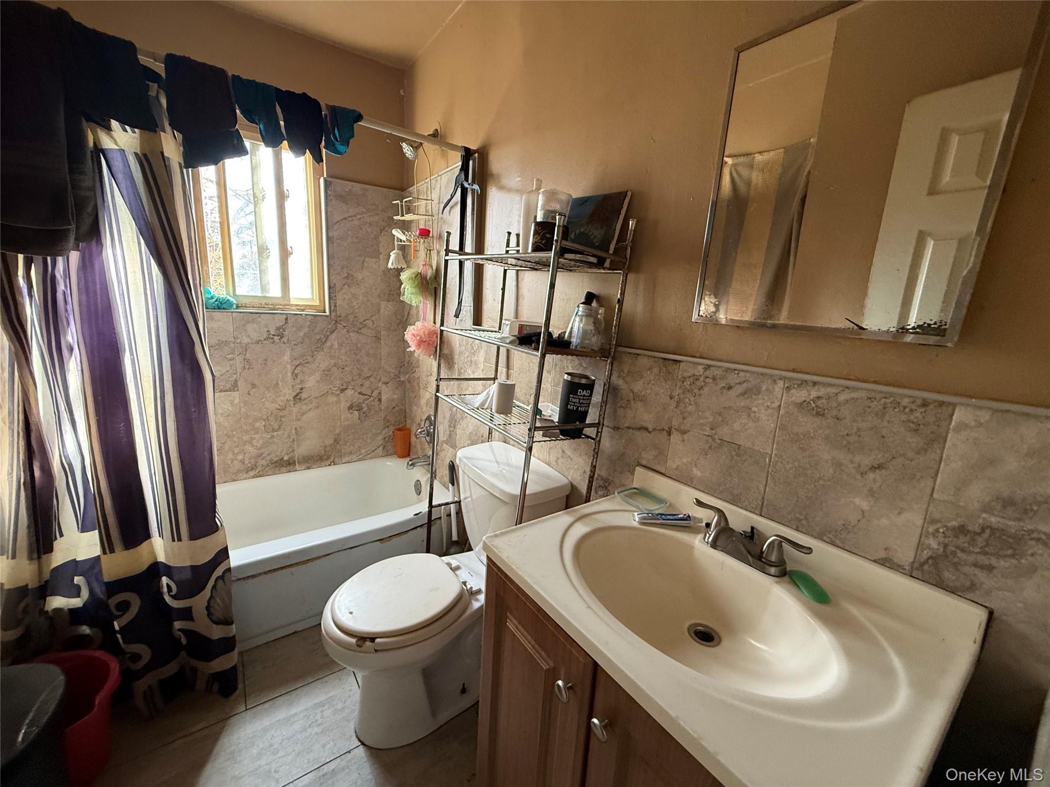 #14 photo, 3840 Linden Place, नासाउ काउंटी Hempstead , NY 11550